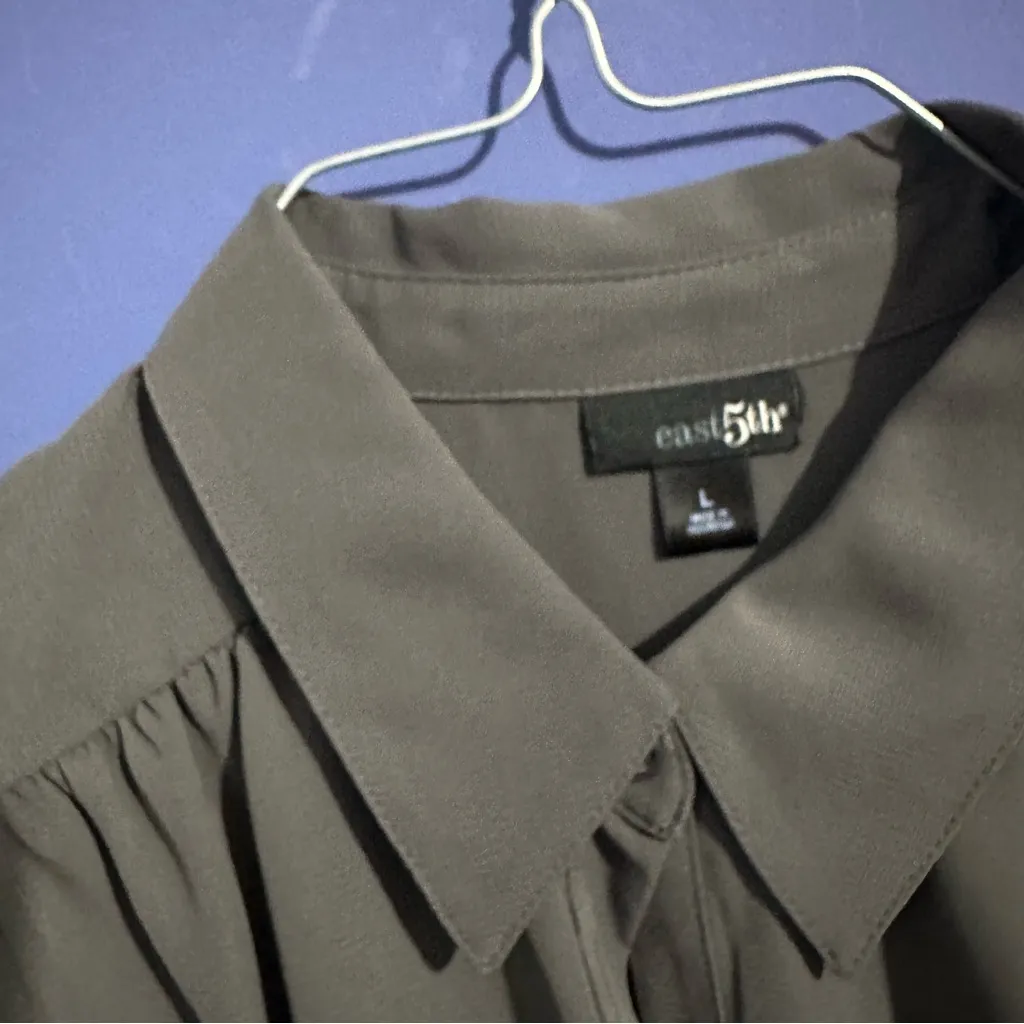 East 5th Charcoal Button-Up Blouse Grey Business Casual Classic Old Money L - Image 3