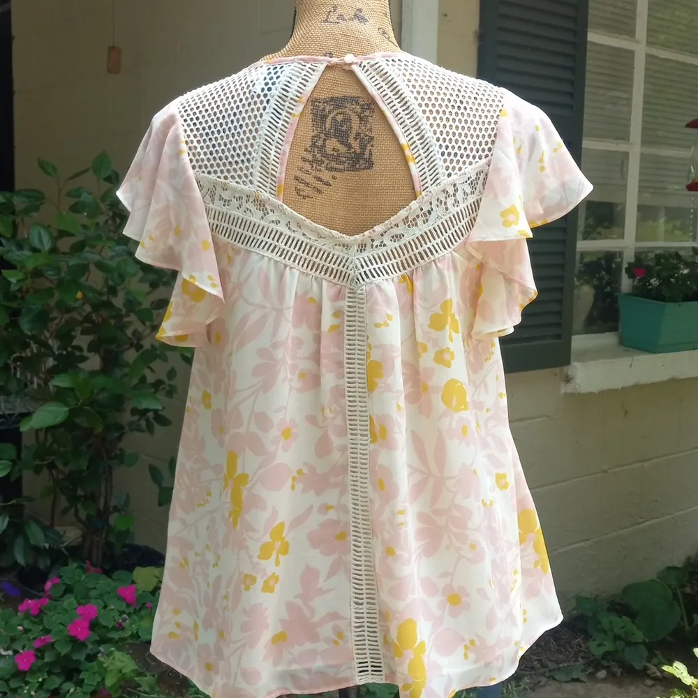 Anthropolgie HD in Paris Flutter Flores Blouse Pink and Mustard Floral Print - Image 9