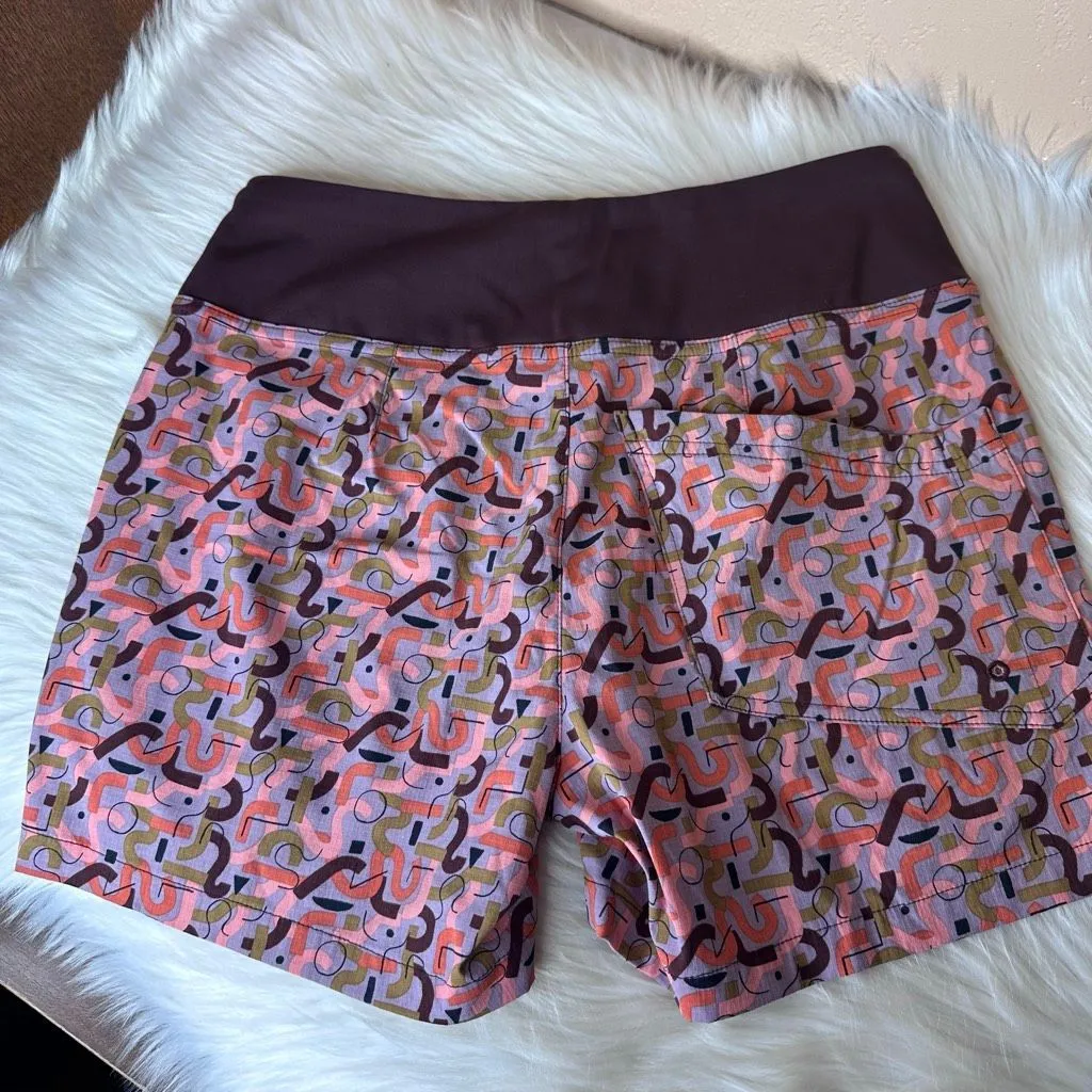 OUTDOOR RESEARCH WOMENS ZENDO SHORTS Moth Print Size Small Pink - Image 7