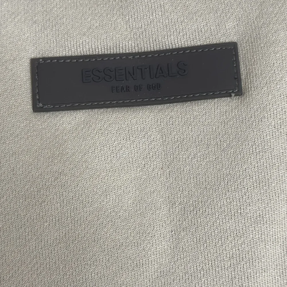 God ESSENTIALS Women's Pullover V - Image 11