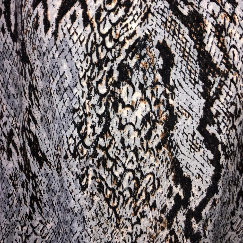 Tyche Black and Gray Sleeveless Halter Blouse size Med - Image 3