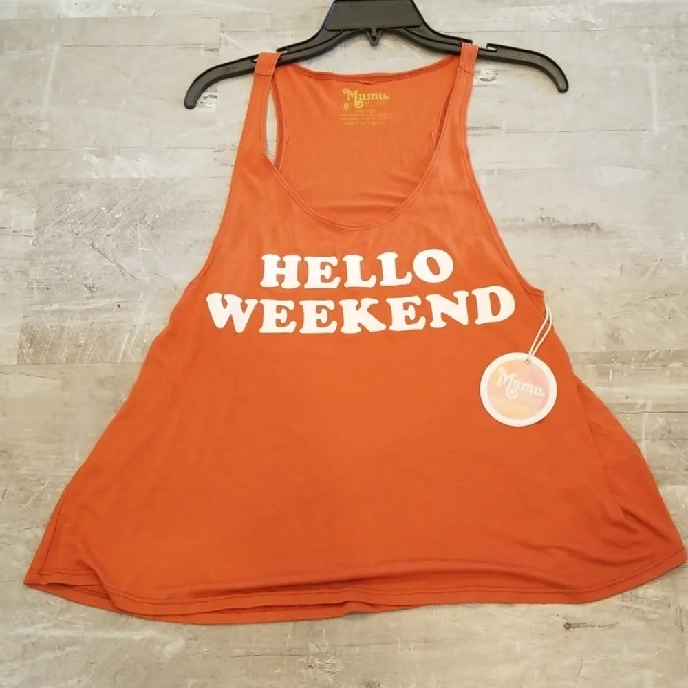 💕SHOW ME YOUR MUMU Hello Weekend Graphic Tank Top - Image 3