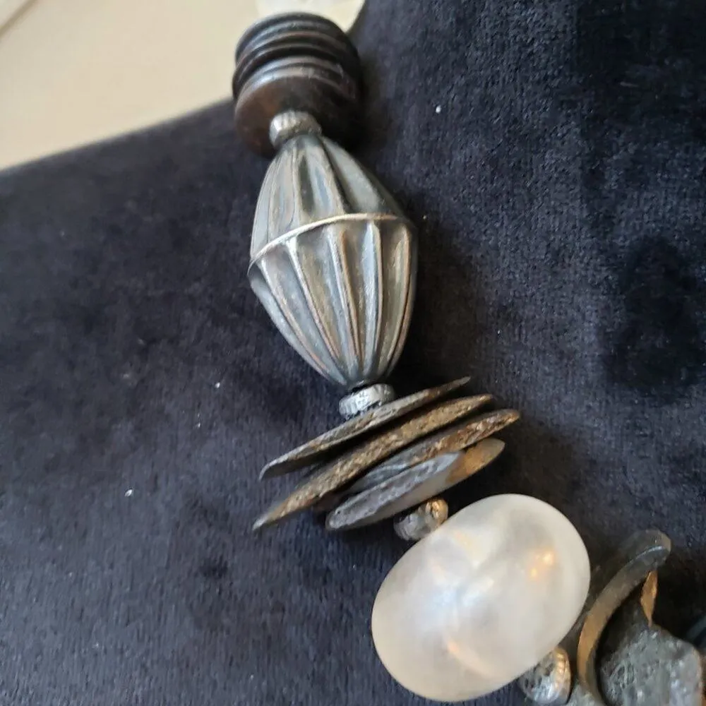 Womens Fashion Silver Plated & Large Balls Collar Necklace with Barrel Clasp - Image 5