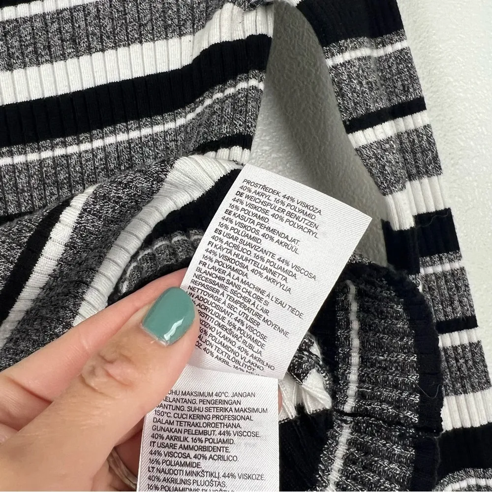 H&M Divided Knit Long‎ Sleeve - Image 5