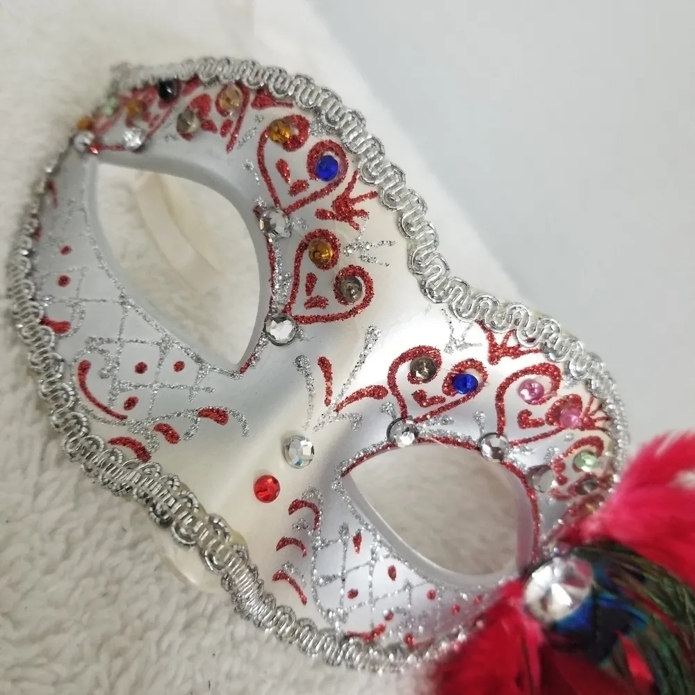 Masquerade mask Red - Image 3