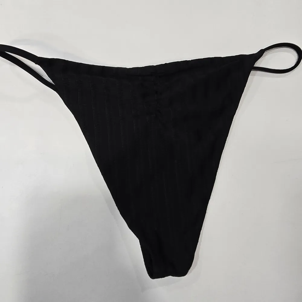 Tularosa Gorg Bottom in Black - Image 8