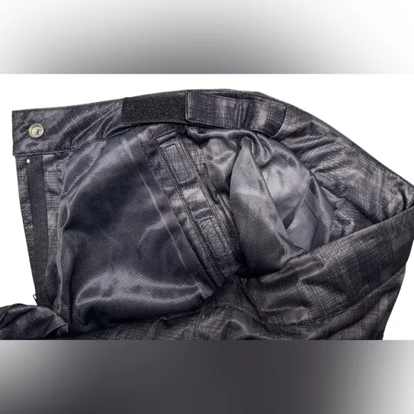 Sunice Tornado Flex Vent Golf Pants Womens Medium Gray Geometric Waterproof - Image 4