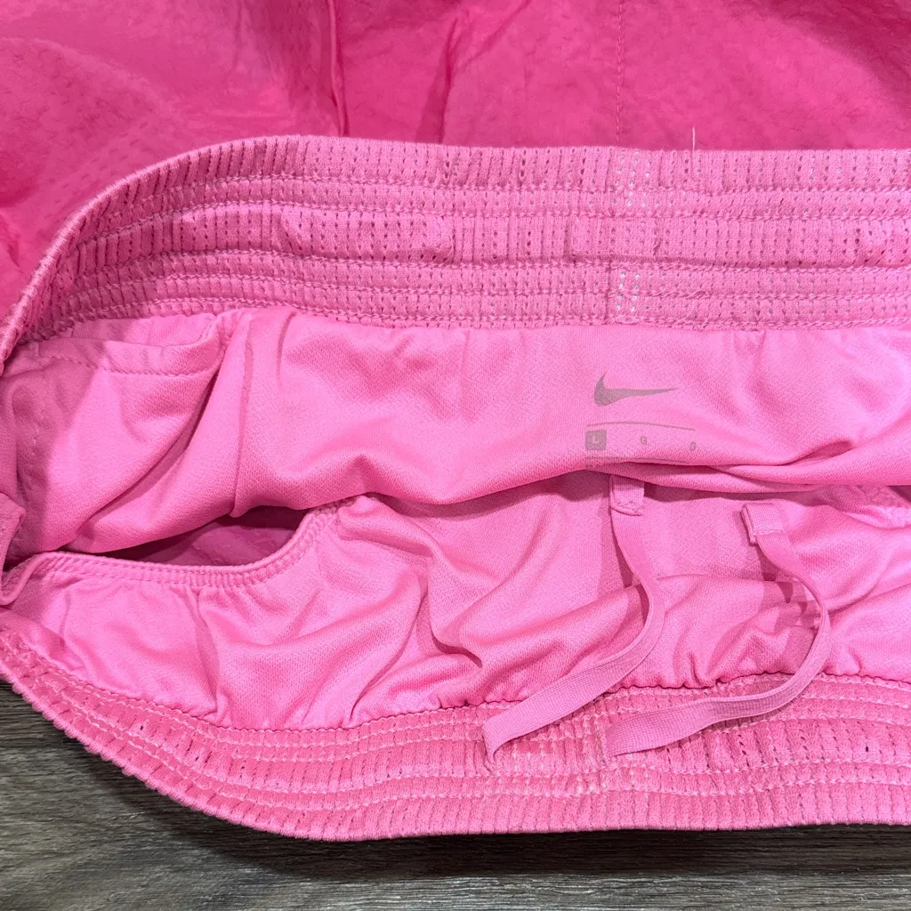 Nike  Women's Hot Pink Athletic Shorts - Image 10