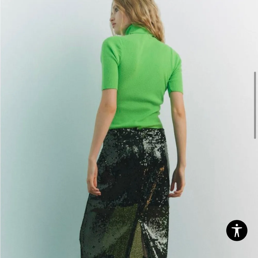 High collar knit sweater. S - Image 4