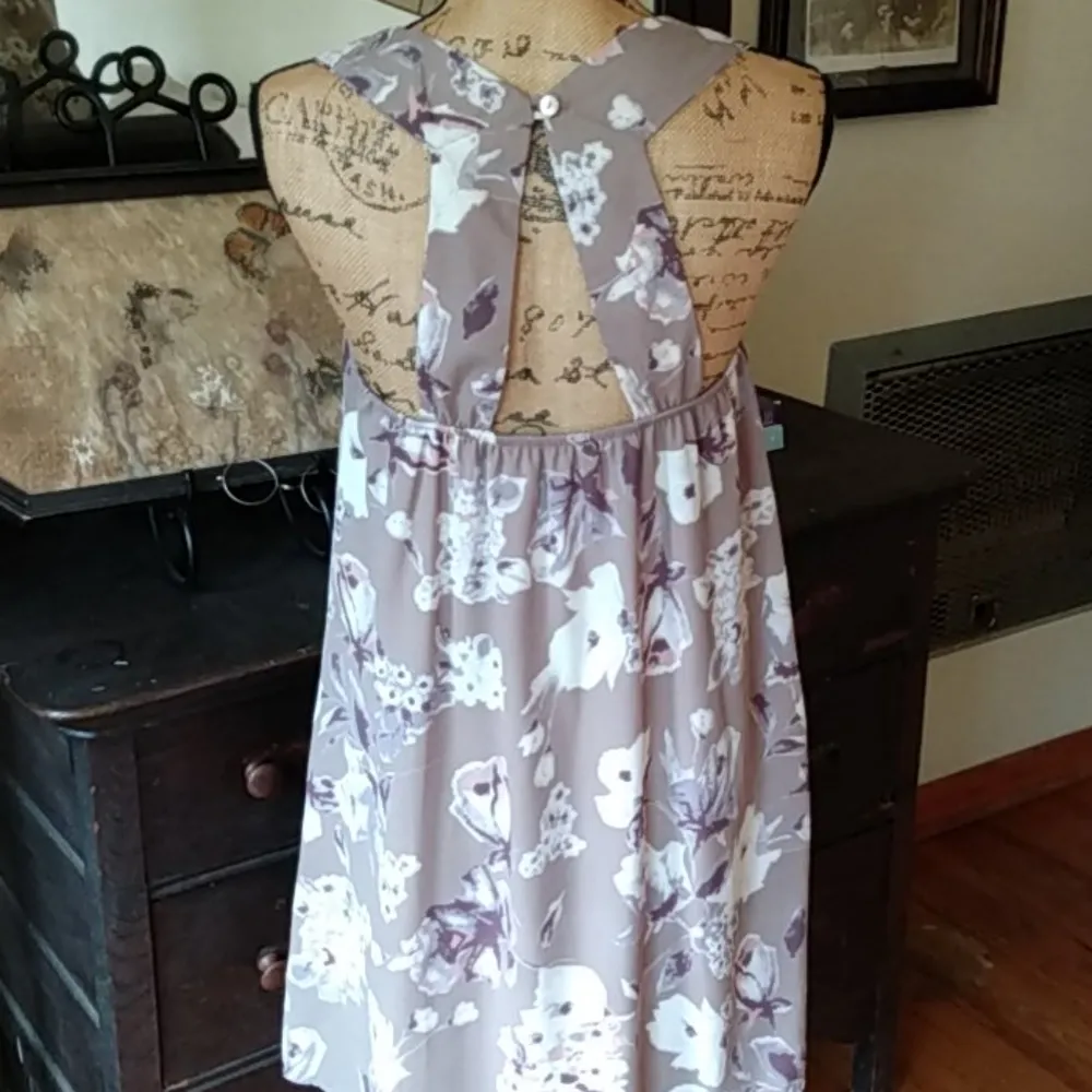 Peach Love California Grey Cream & Purple Floral Dress - Image 5