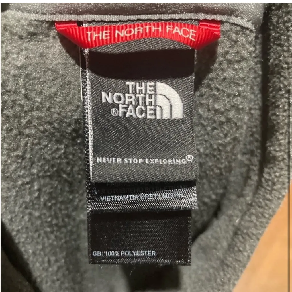 The North Face Pullover 1/4 Zip Grey Fleece Sweatshirt Size Medium - Image 3