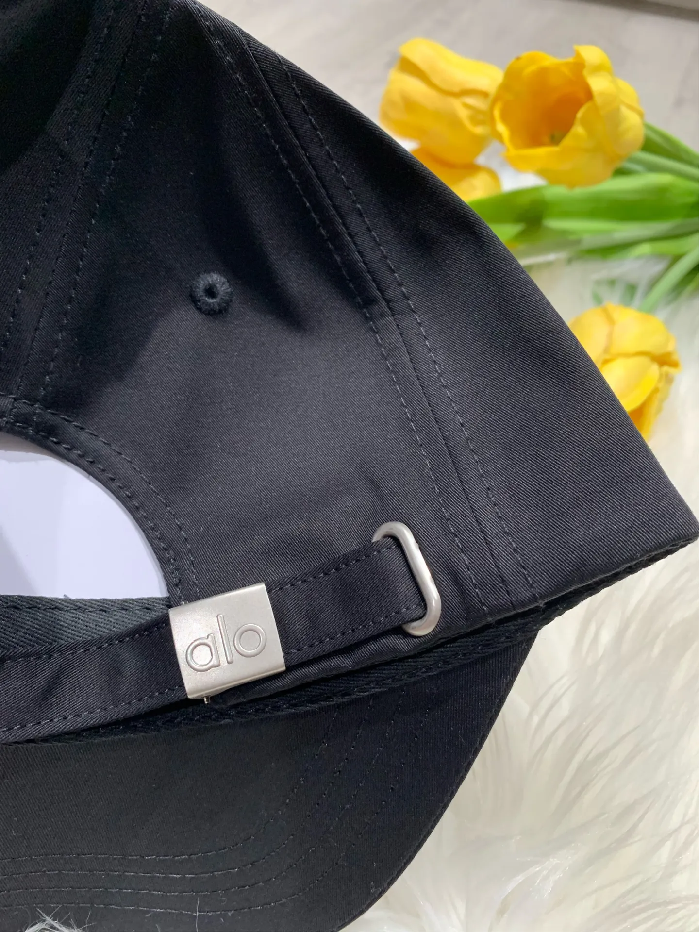 Alo Trucker Yoga Hat - Image 3