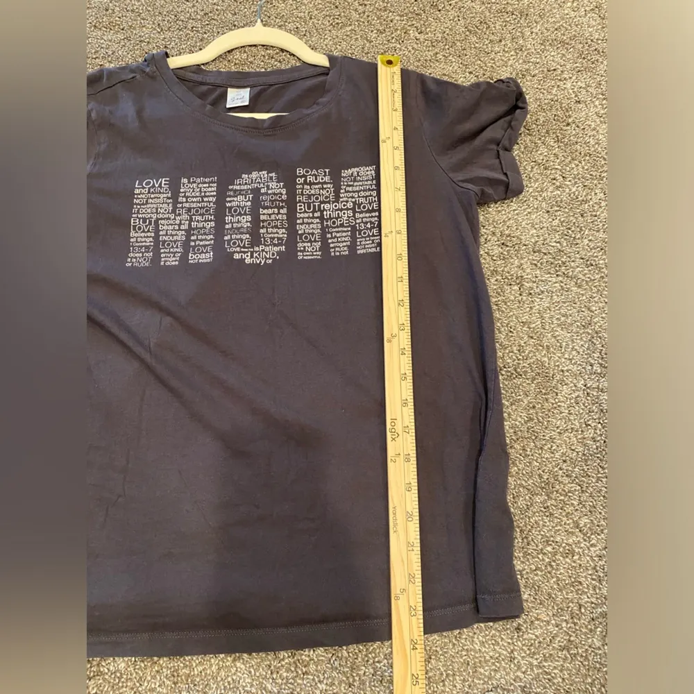 Bare Your Soul Mom Love is Patient Christian Scripture Graphic Tee Gray Size XL - Image 7