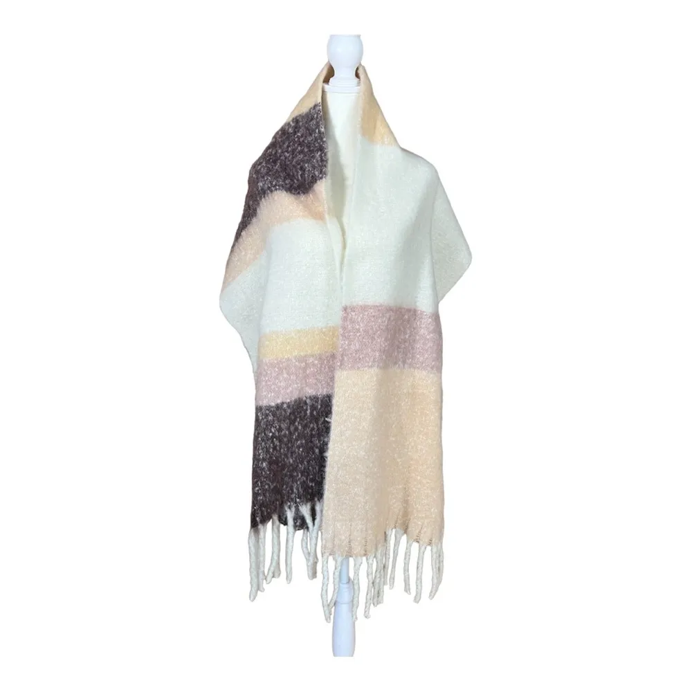 Express oversized squares fringe fluffy scarf - Image 2