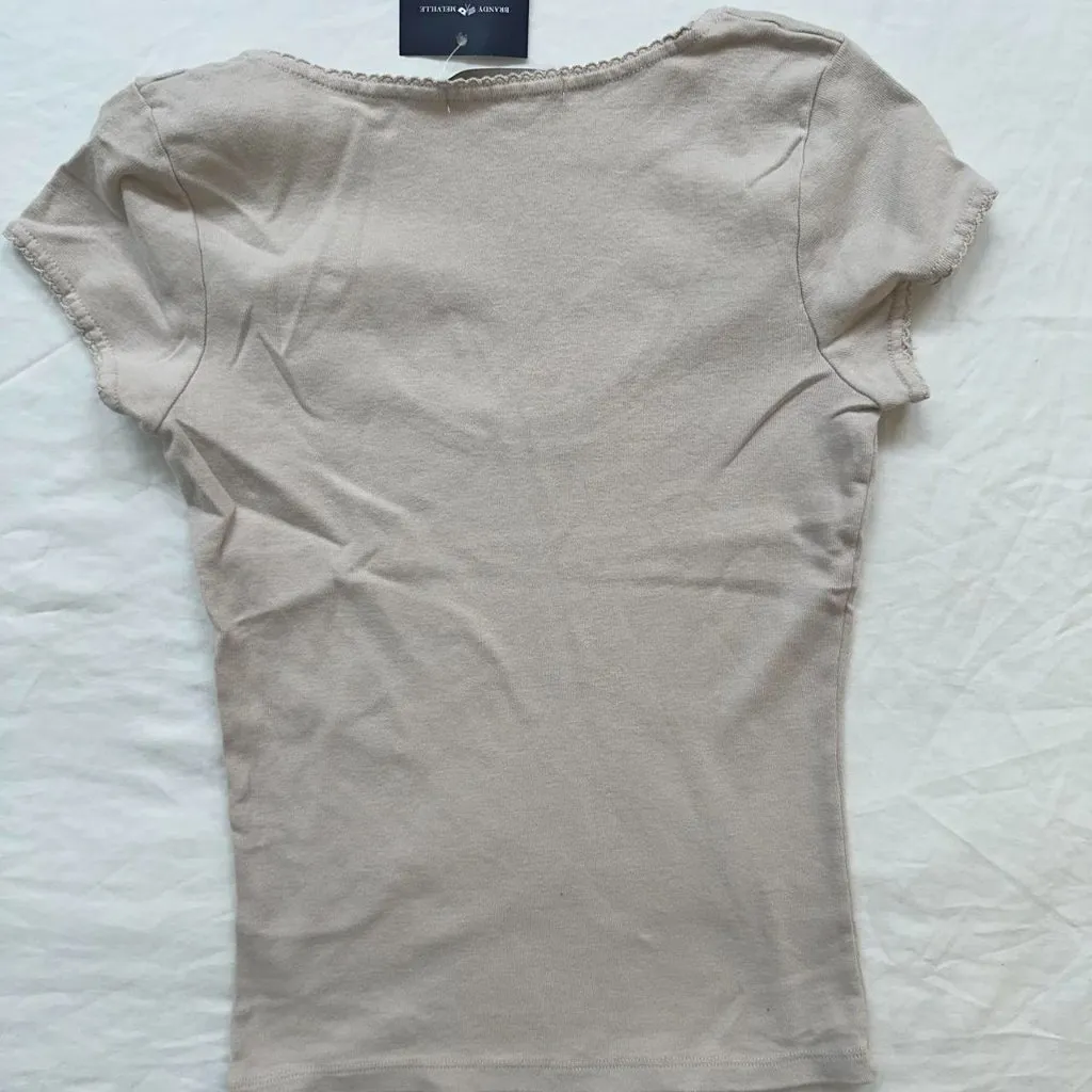 Brandy Melville Lesley Scalloped Trim Top in Pale Mauve, Size One Size - Image 4