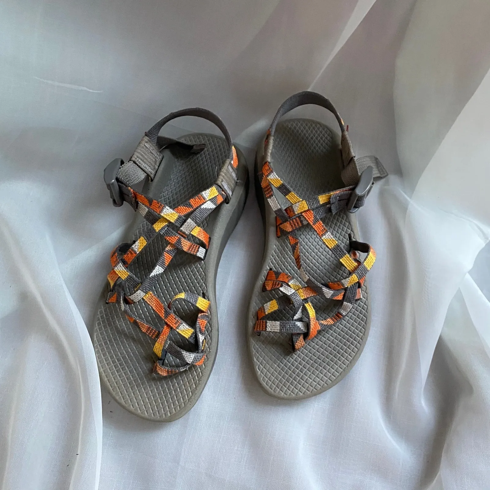 Chacos Strappy Orange Sandals 6 Sport Outdoors Granola Gorpcore Vacation Hiking - Image 2