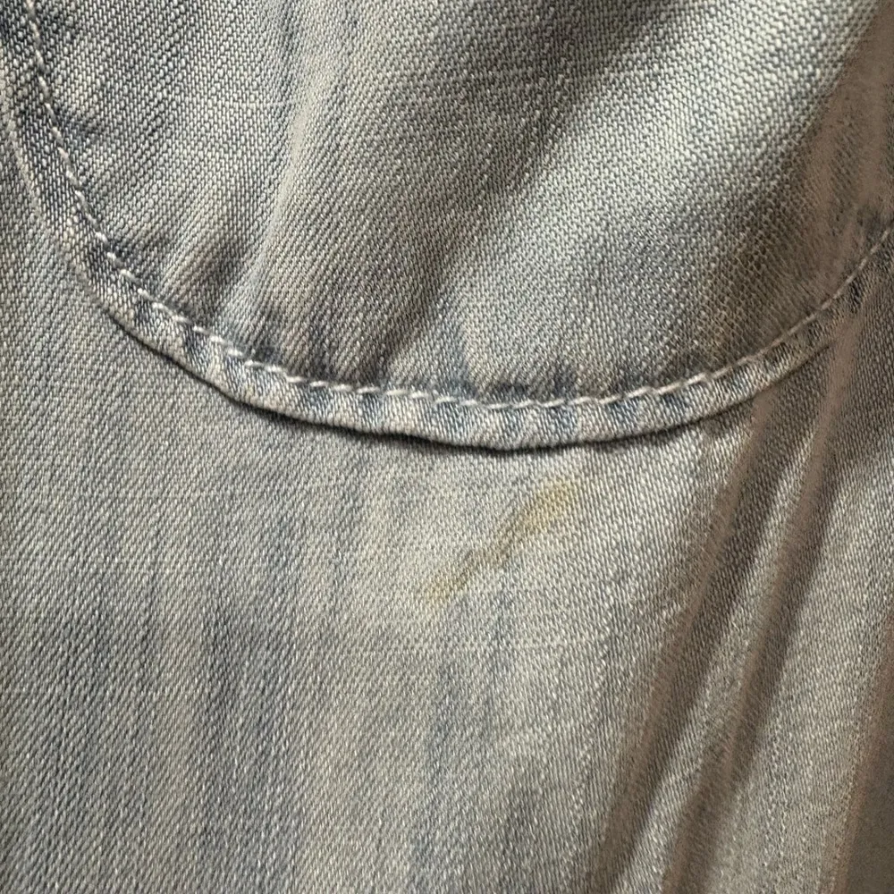 Abercrombie and Fitch Blue Sleeveless Denim Top with Lace Detail Medium - Image 6