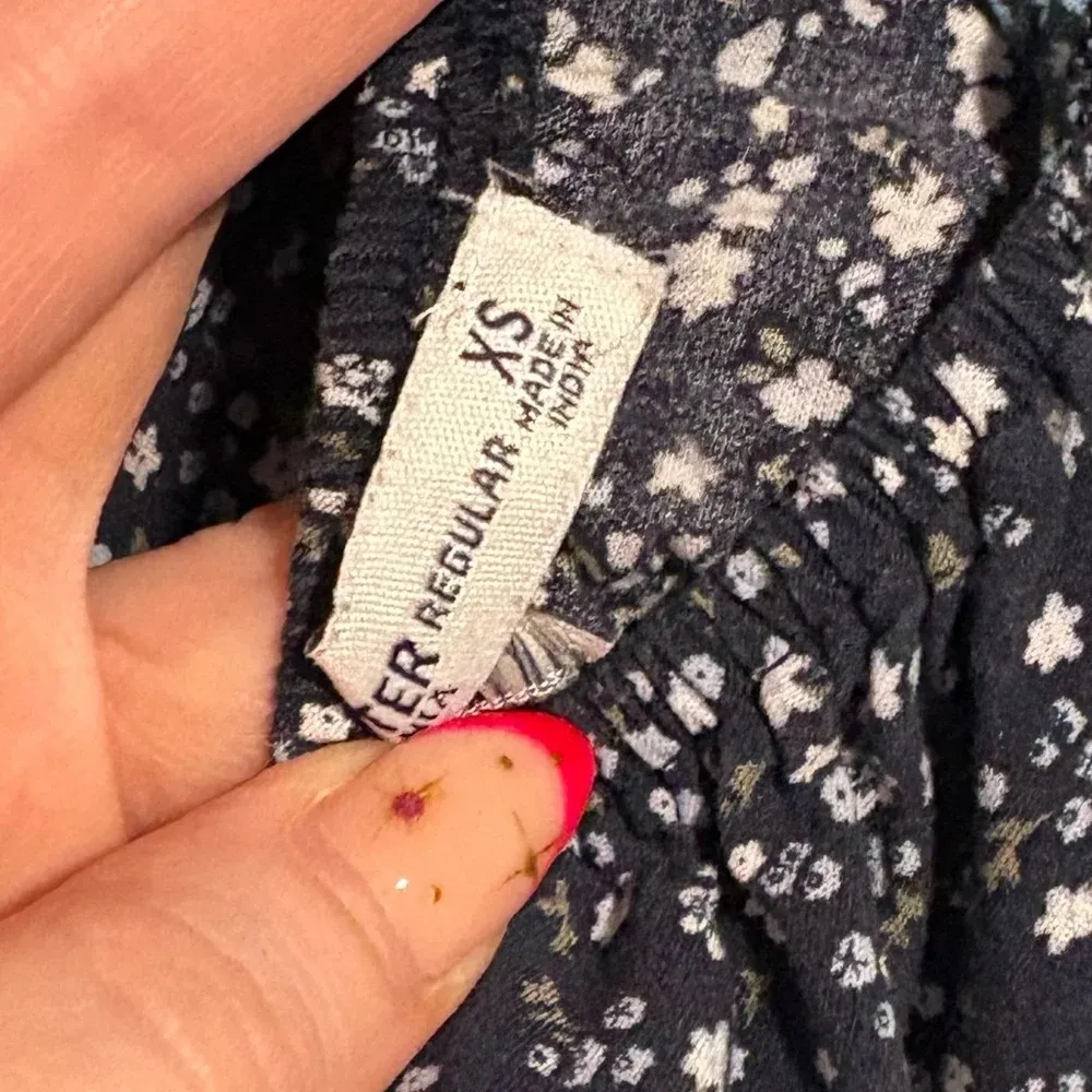 Hollister White and Blue Smocked‎ Puff Sleeve Mini Dress - Image 3