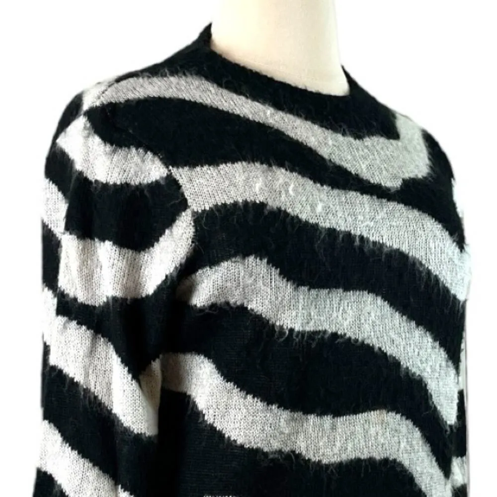 Who What Wear Sweater Crew Neck Fuzzy Zebra Black Gray Women’s Size XL - Image 7
