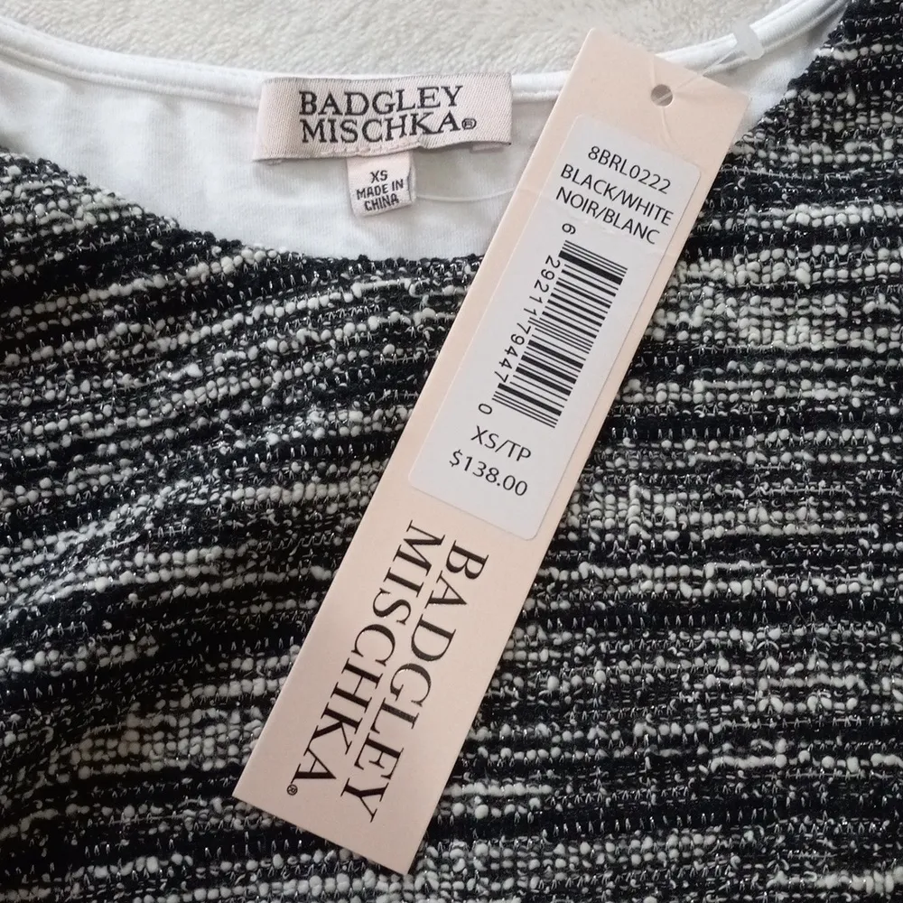 Badgley Mischka Black & White Tweed Boucle Mixed Media Eyelet Sleeve Blouse NWT - Image 8