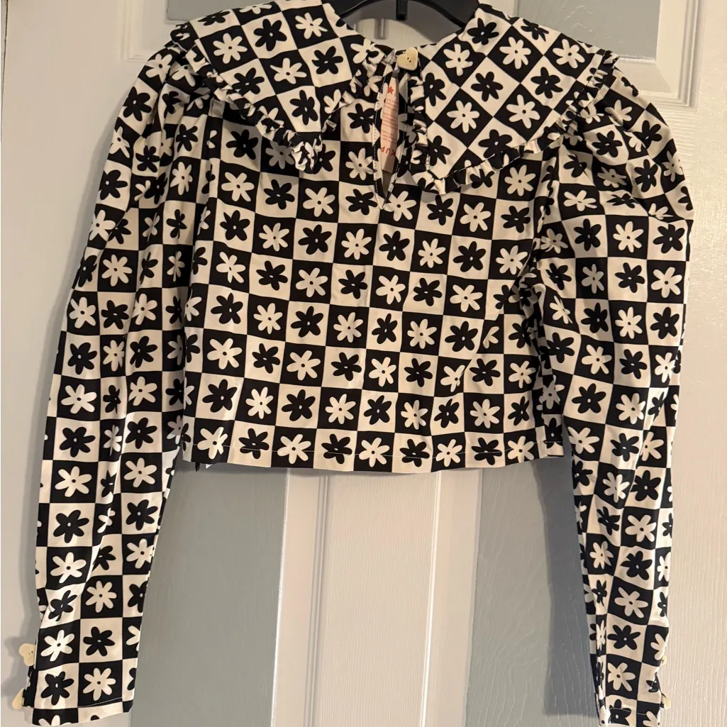 Lisa Says Gah  Black and White Wendy Blouse - Image 3