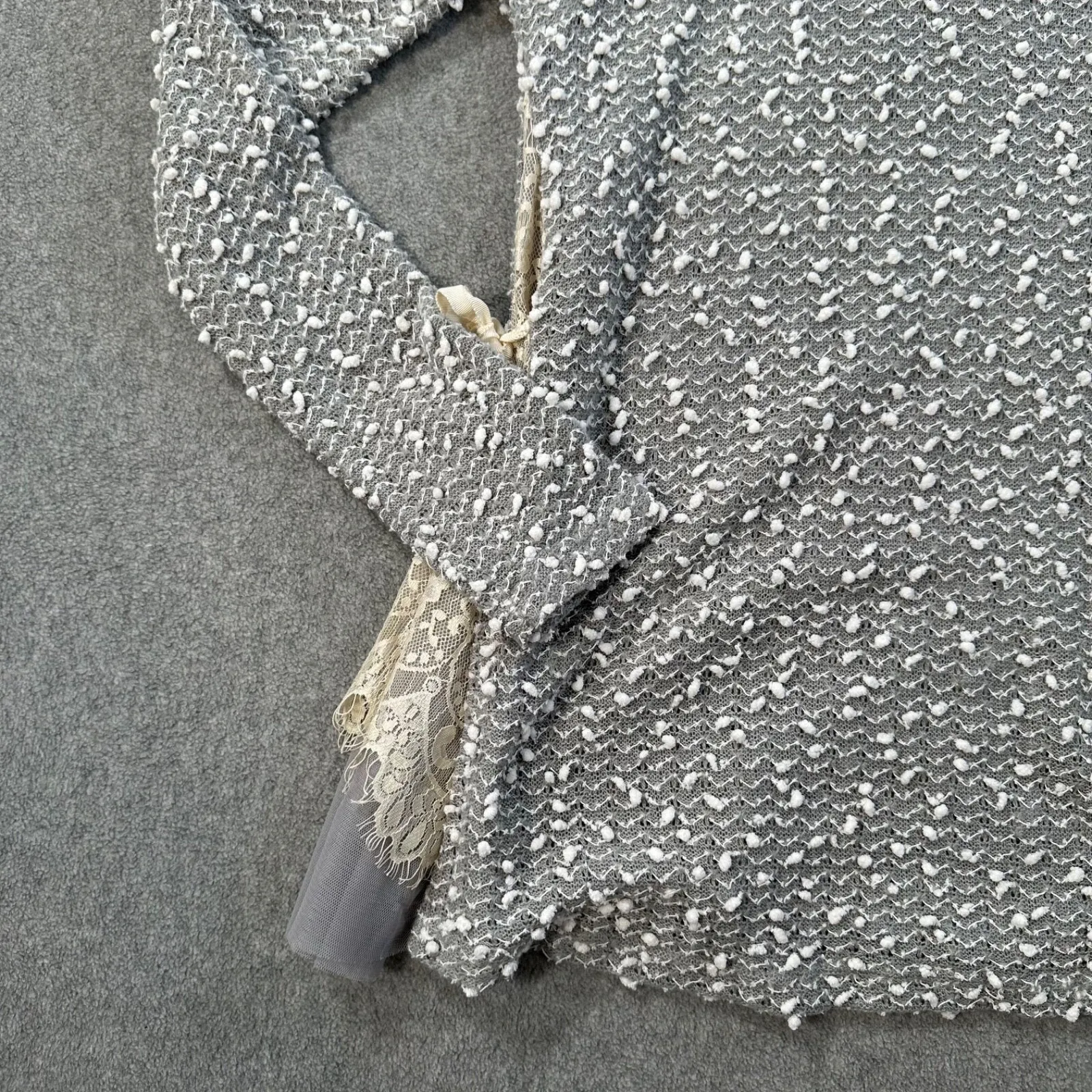 A'Reve Sweater Tunic Size Small Gray Textured Long Sleeve Lace Cut Out Bow - Image 2