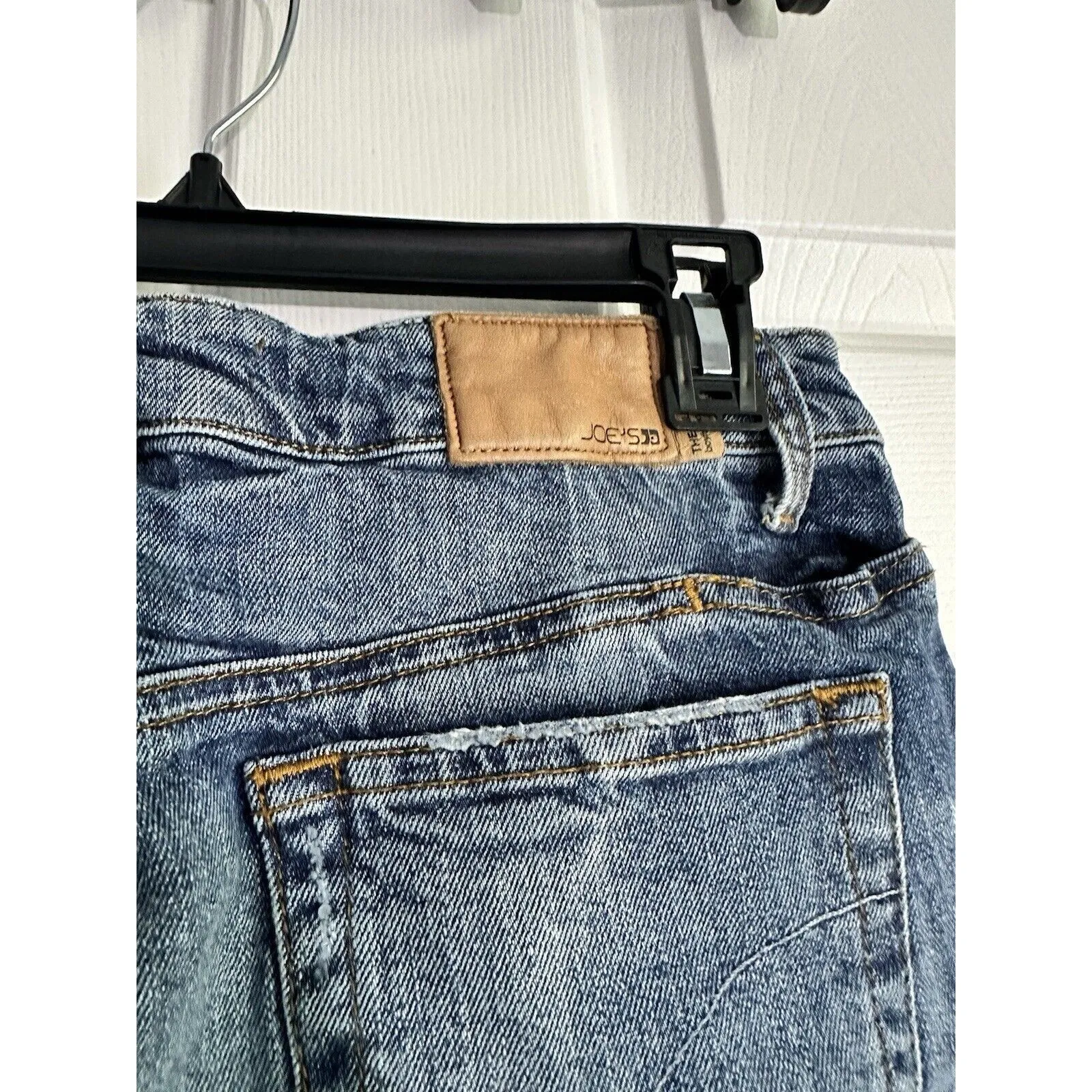 Women’s  Denim Joes Jeans The Billie Boyfriend Slim Crop 27 - Image 4