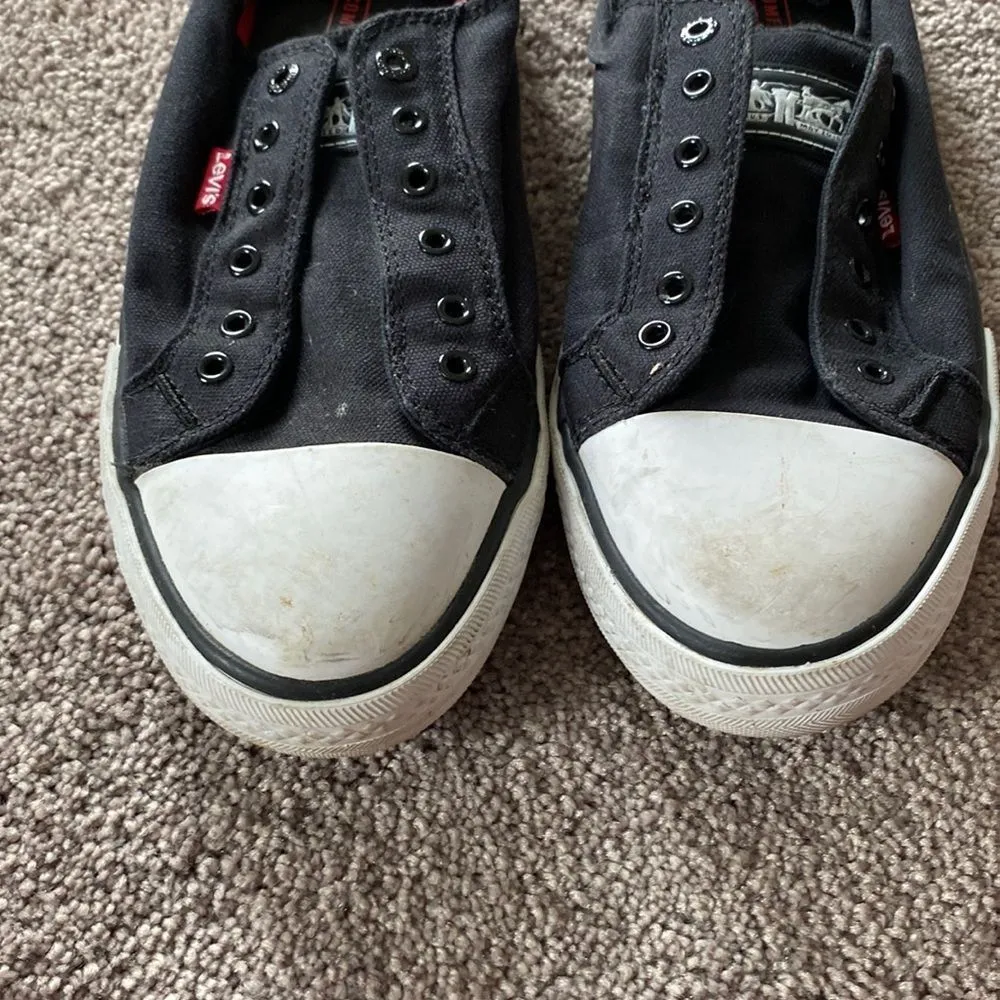 Levi's  Shoes SIZE 8.5 - Image 2