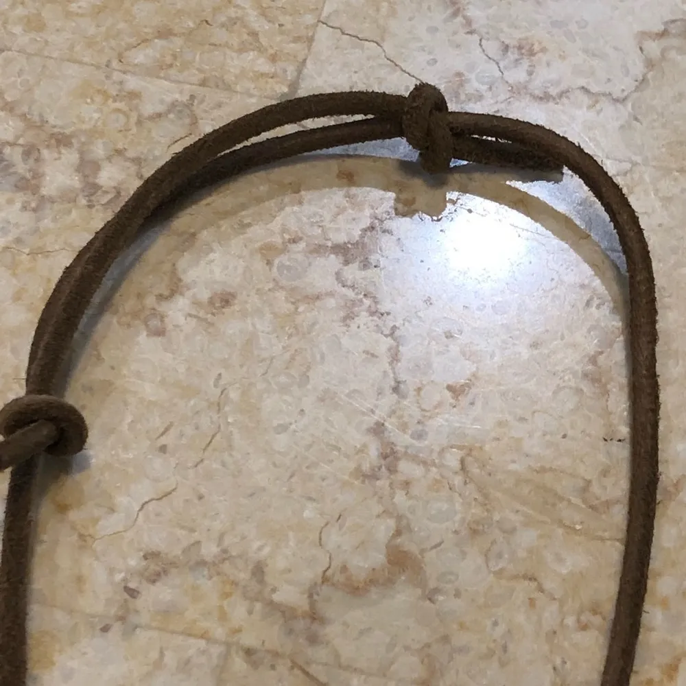 Heart Shaped Stone Pendant 2” on a leather chain - Image 3