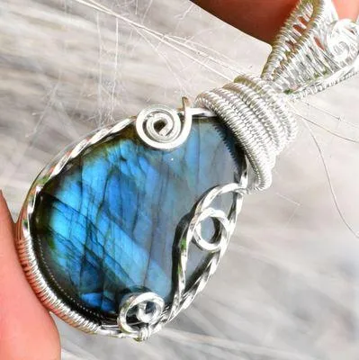 Wire Wrapped Labradorite on Sterling Silver Diamond Cut Box Chain - Image 2