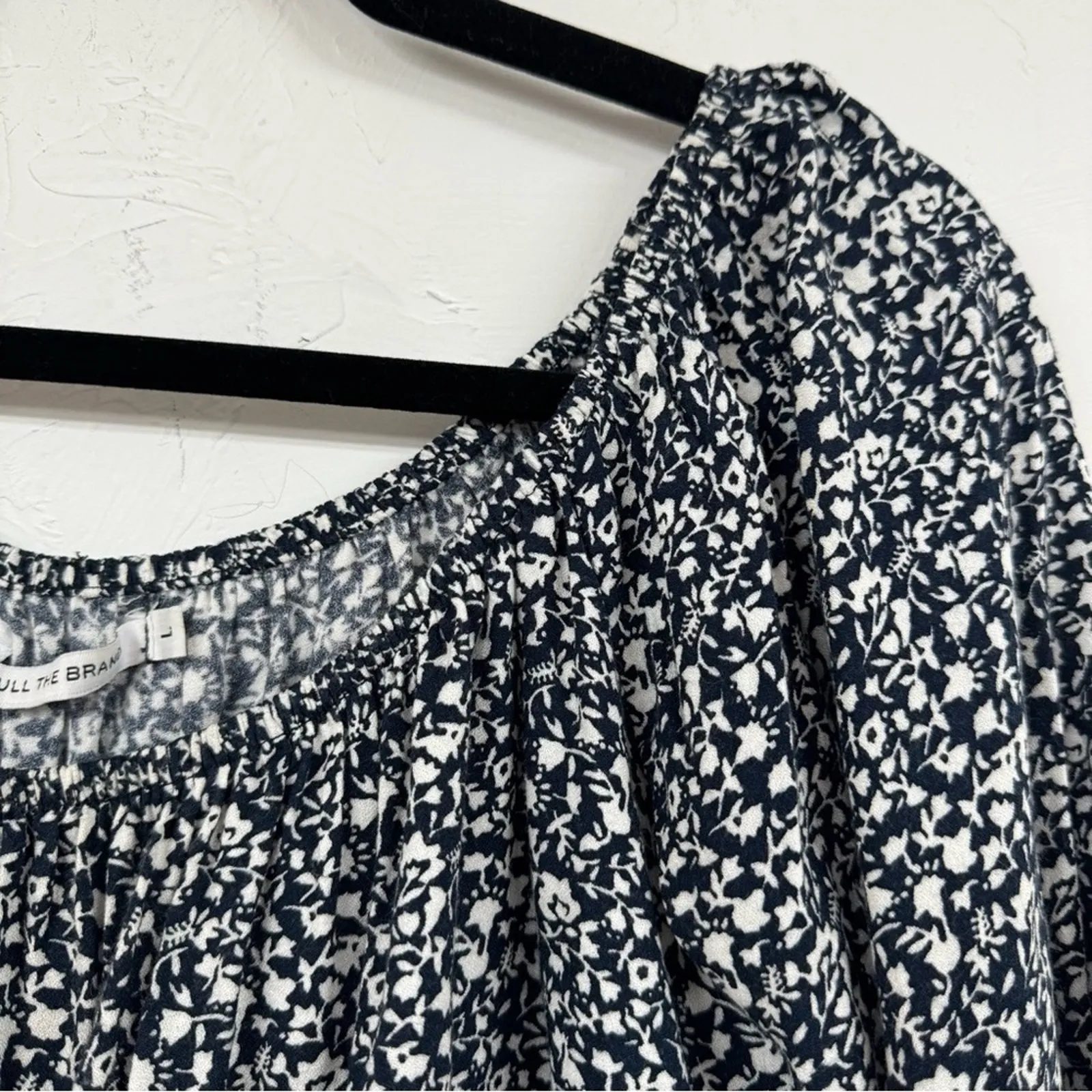 Faithful the Brand Navy Blue Ditsy Floral Bell Sleeve Crop Top Blouse L Peasant - Image 2