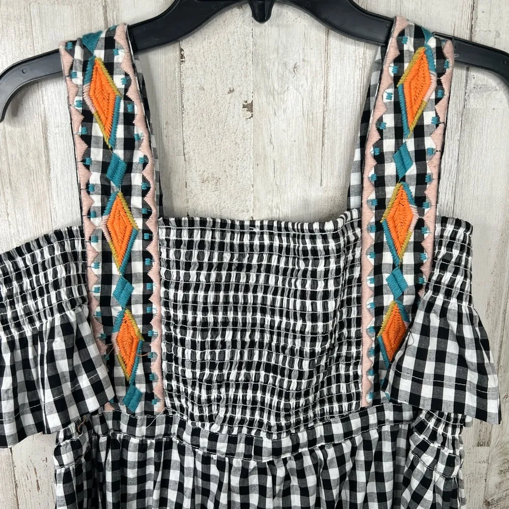 Sand & Spirit Black White Checkered Off - Image 6