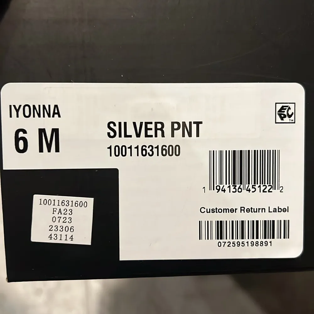 I.N.C. Iyonna Over-The-Knee Slouch Boots in Patent Silver Size 6/36.5 NEW $169.5 - Image 9