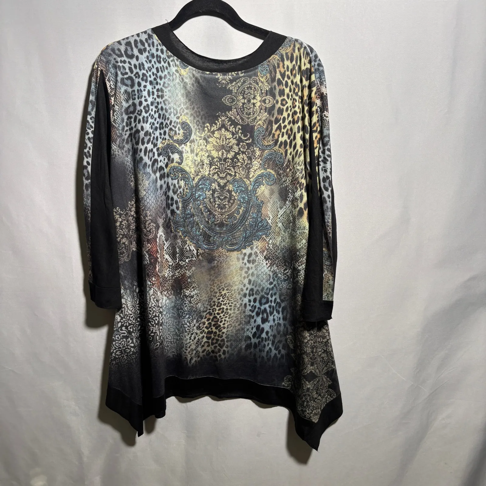 Jess & Jane Y2K Top Studded Shark Bite Hem Womens XL Animal‎ Print USA Made Black - Image 2