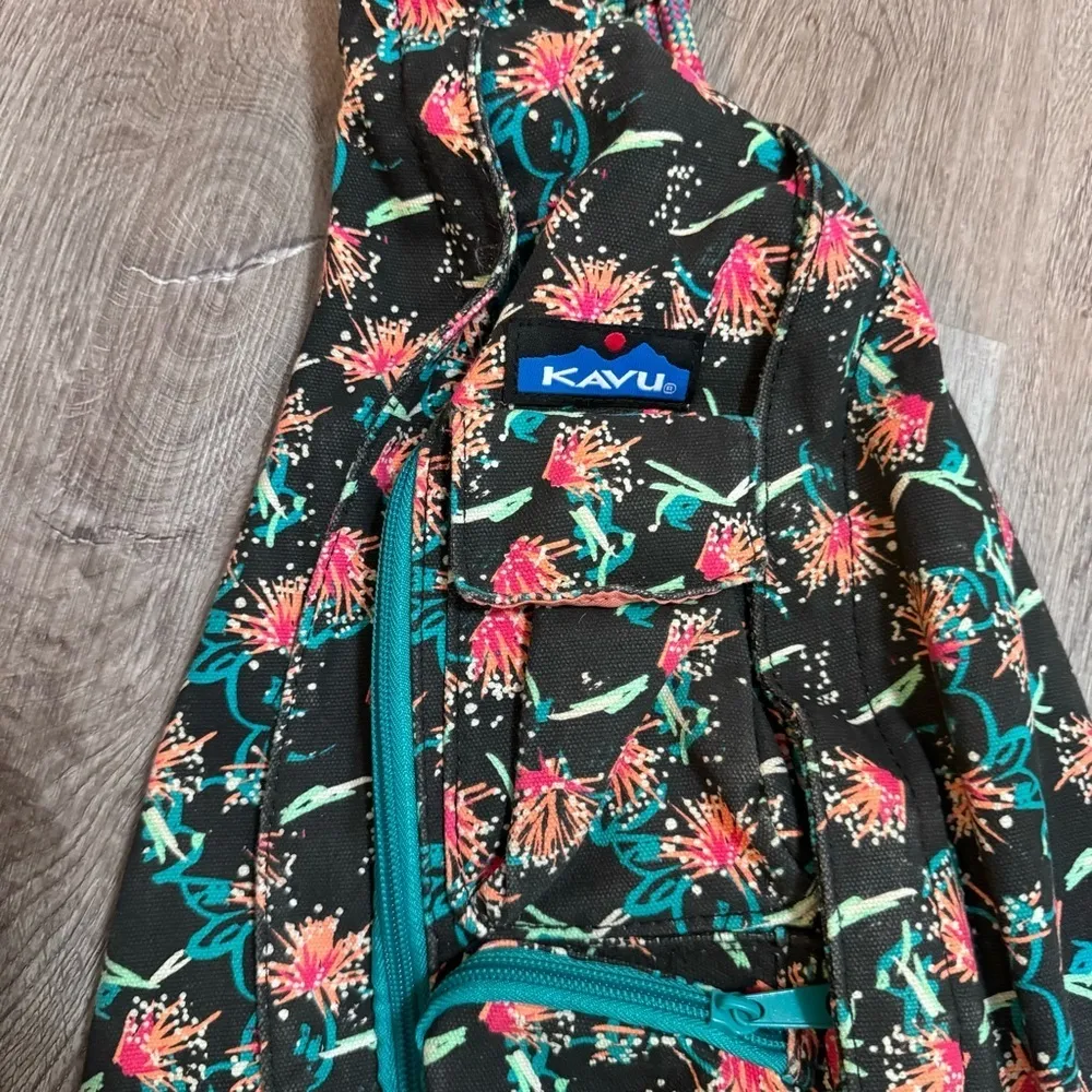 Kavu Rope Sling Bag Shooting Sparklers Black Purse Outdoor Hiking Blue - Image 5