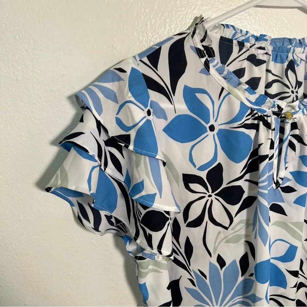 Liz Claiborne Blouse White Blue Black Floral - Image 4