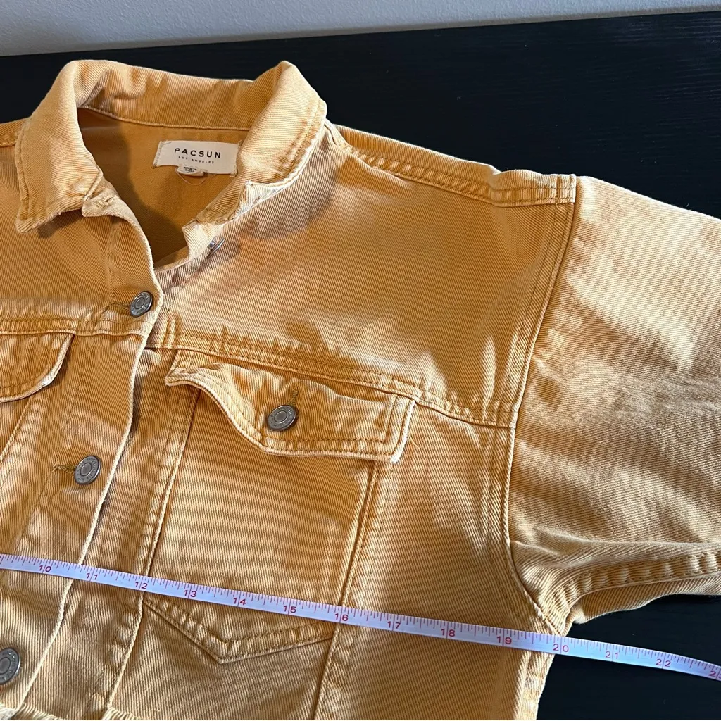 PacSun  Women’s Gold Cropped Jean Jacket Small - Image 9