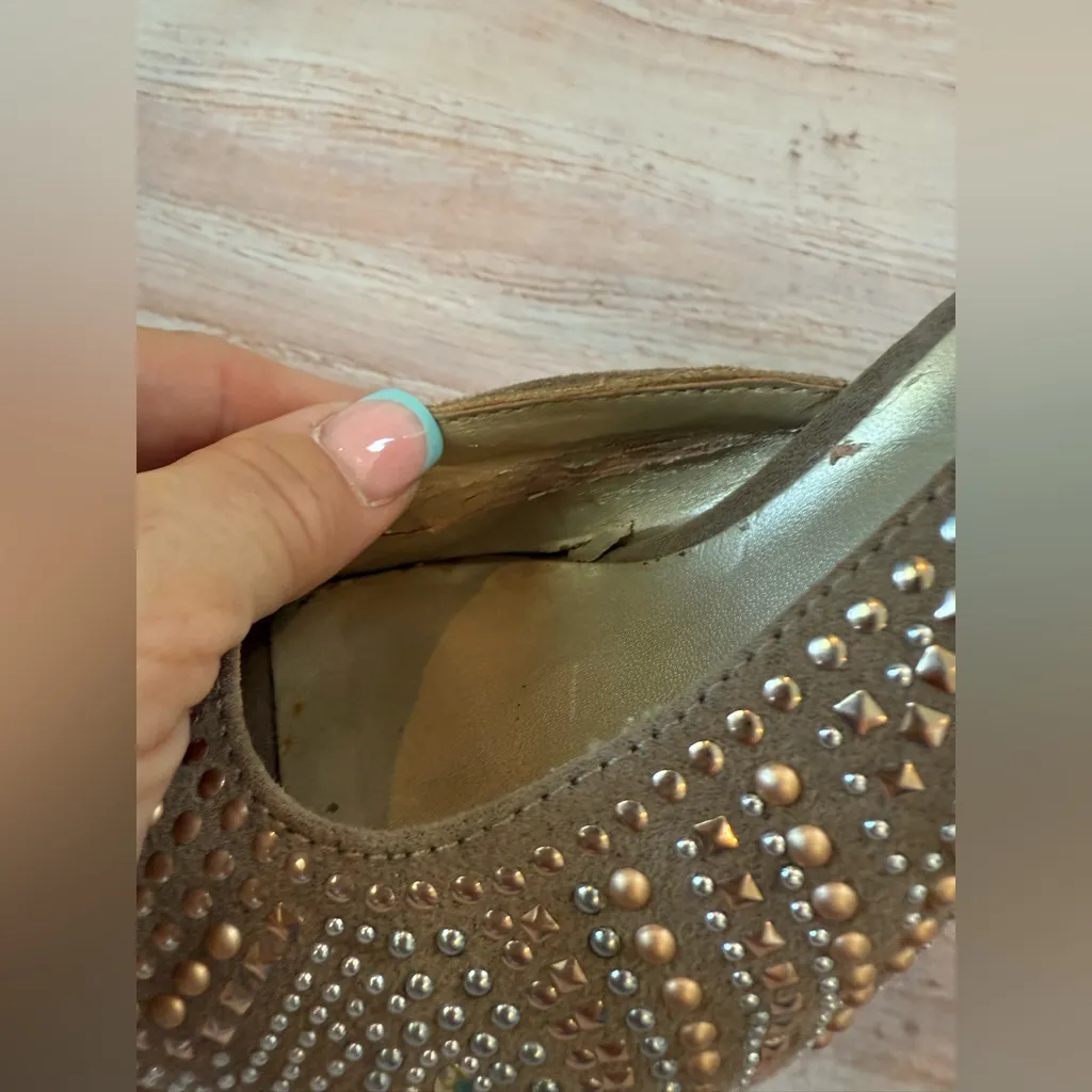 Woman’s Size 7 Limelight Tariff Square Peel Toe Studded Heels Pumps - Image 9