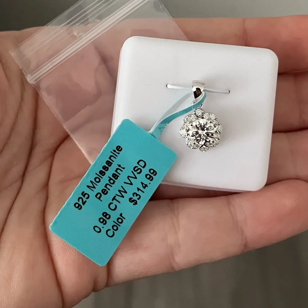 Elegant Moissanite Sterling Silver Necklace - Image 5