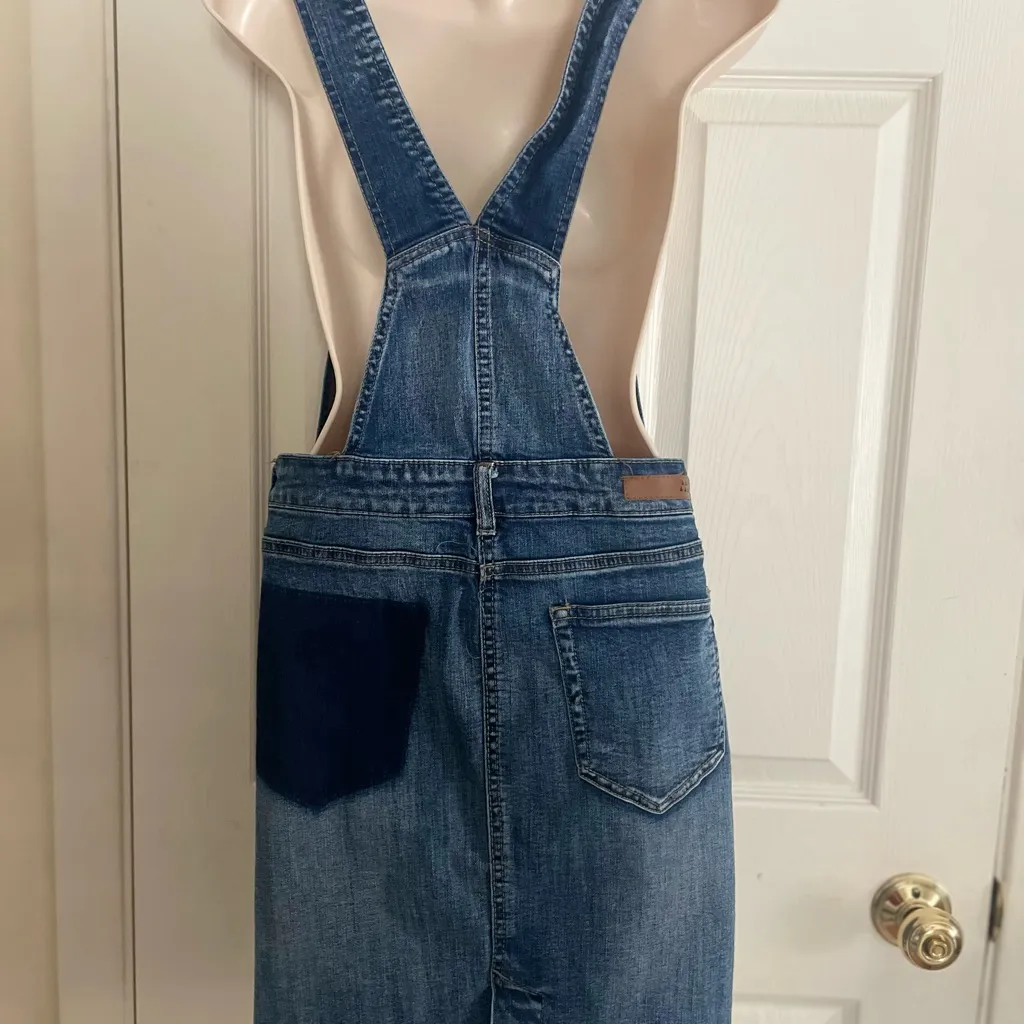 Dollhouse Women’s Distressed Overall Denim Dress Size 11 - Image 2