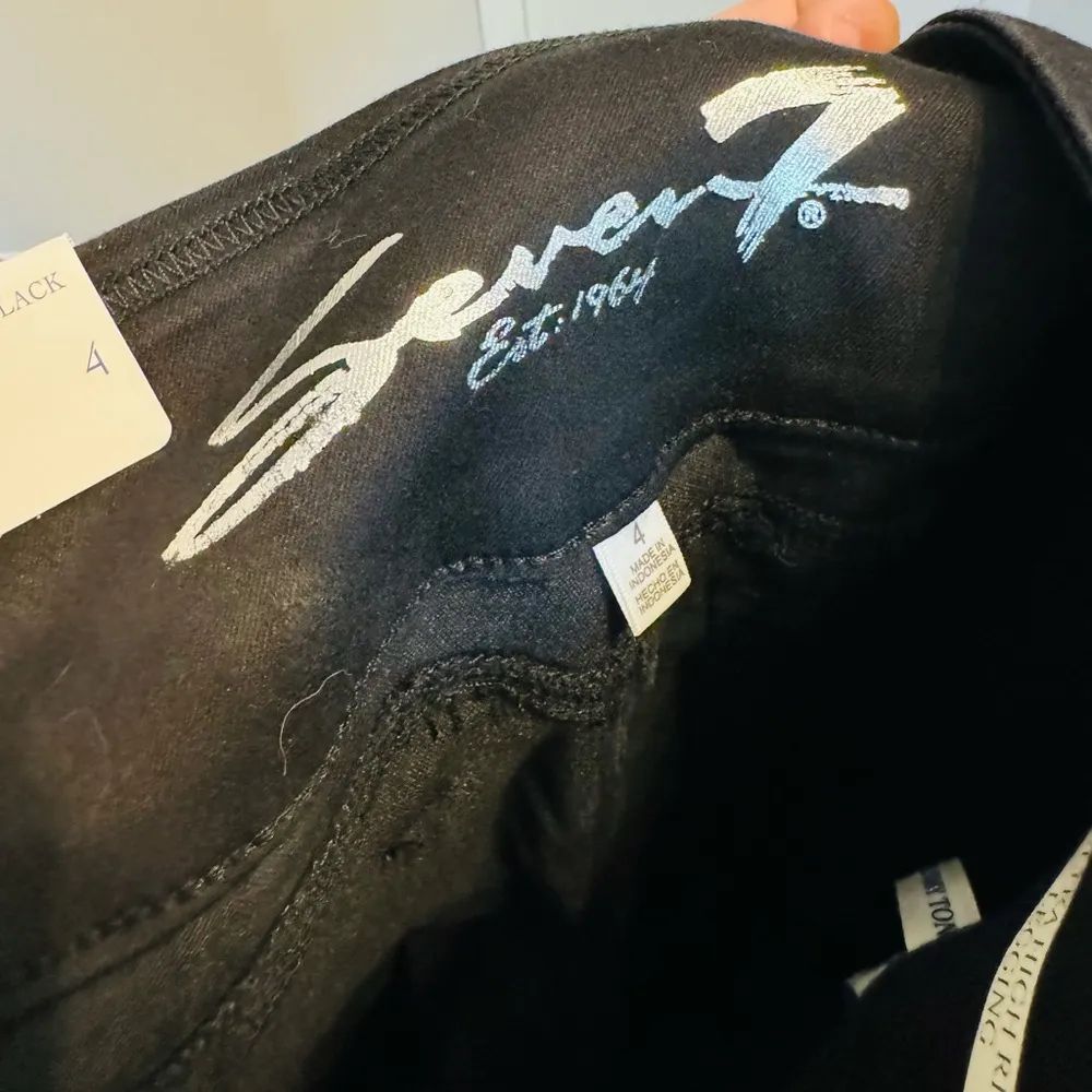 Seven7 New  Black High Rise Leggings Size 4 - Image 3