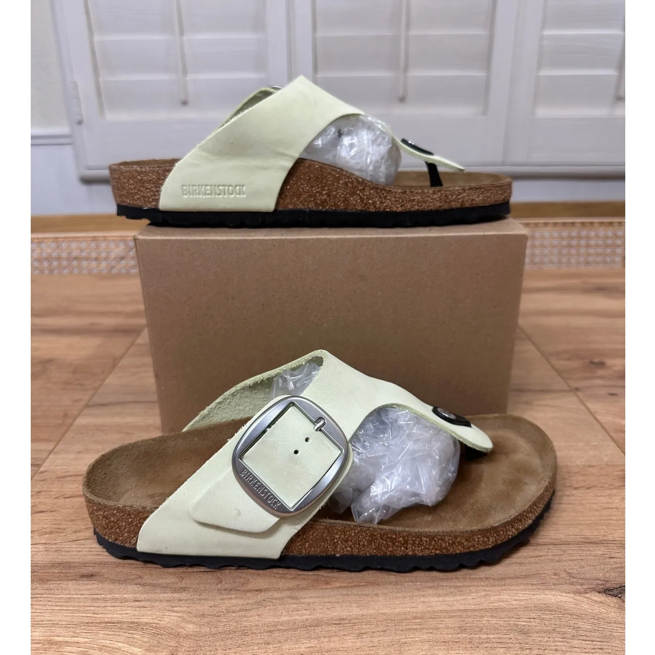 Birkenstocks Birks Gizeh Big Buckle Sandal Lime Size 10 L 8 M 41 EU NWOT Unisex - Image 2