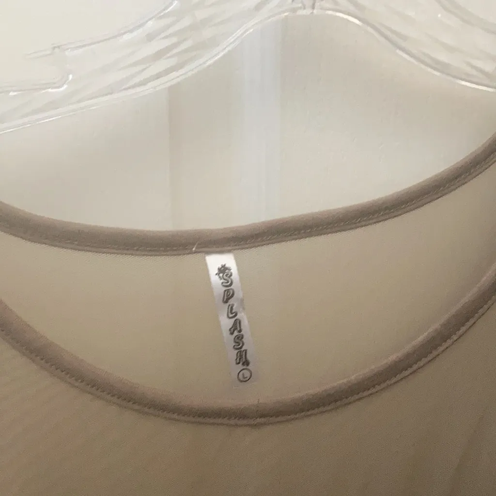 FINAL MARKDOWN Ladies splash top Large - Image 3