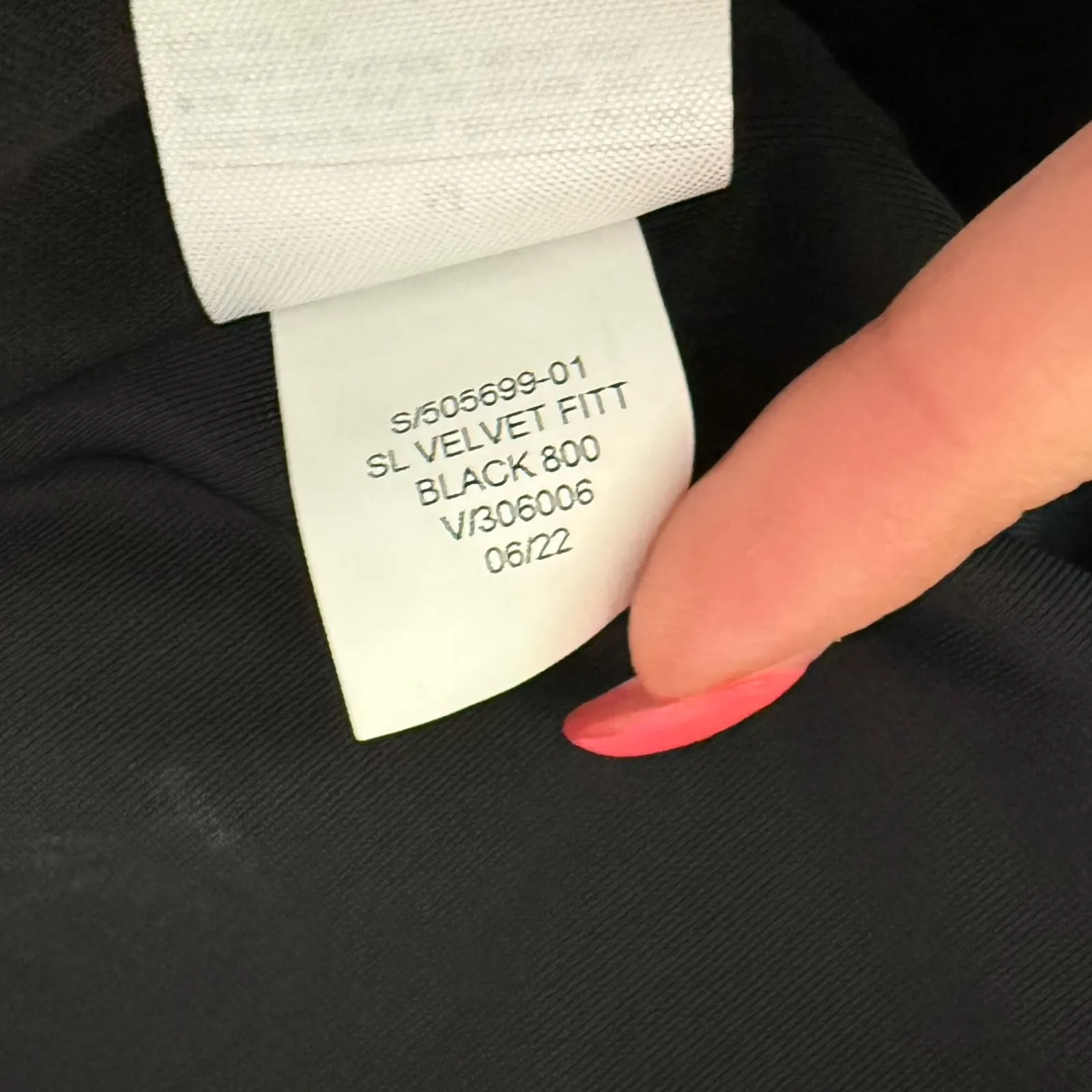 Banana Republic Black Velvet Spaghetti Strap Tank Top Camisole size M NEW Tags - Image 7