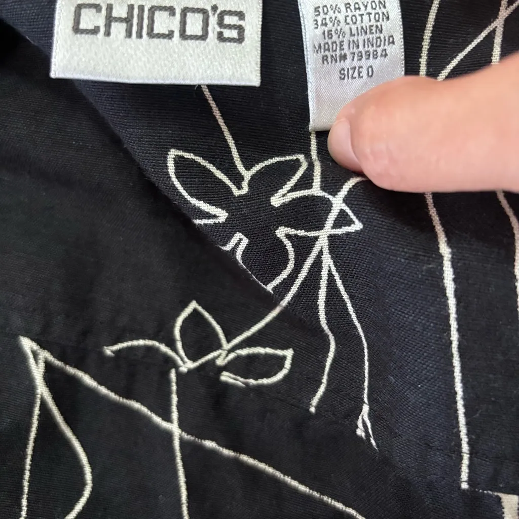 Chicos Sz 0 Womens Black White Floral Long Sleeve Button Up Jacket Lightweight - Image 5