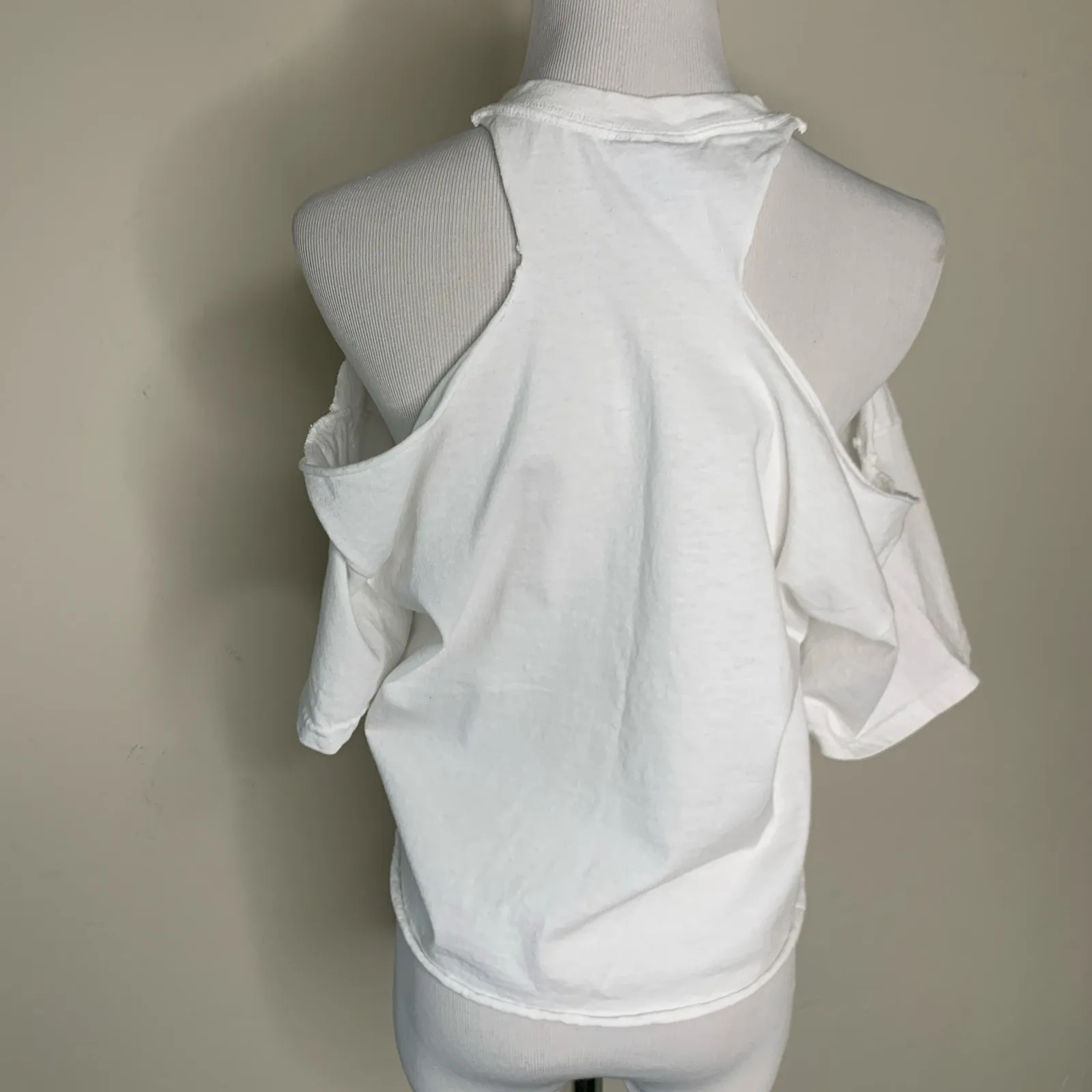 Mizzou White T Cold Shoulder T Shirt Sz Medium - Image 3