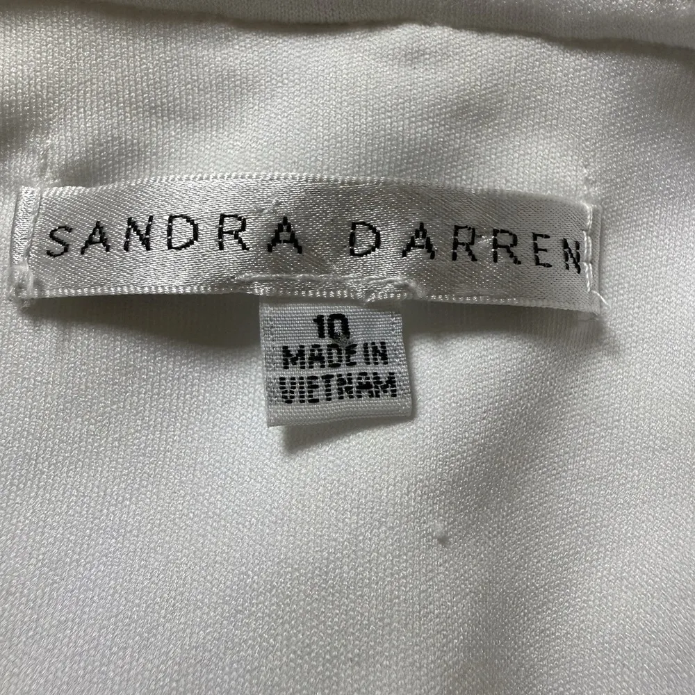 SANDRA DARREN 10 Lace Ruffle Dress White Textured Sleeveless Stretch Knee Length - Image 8