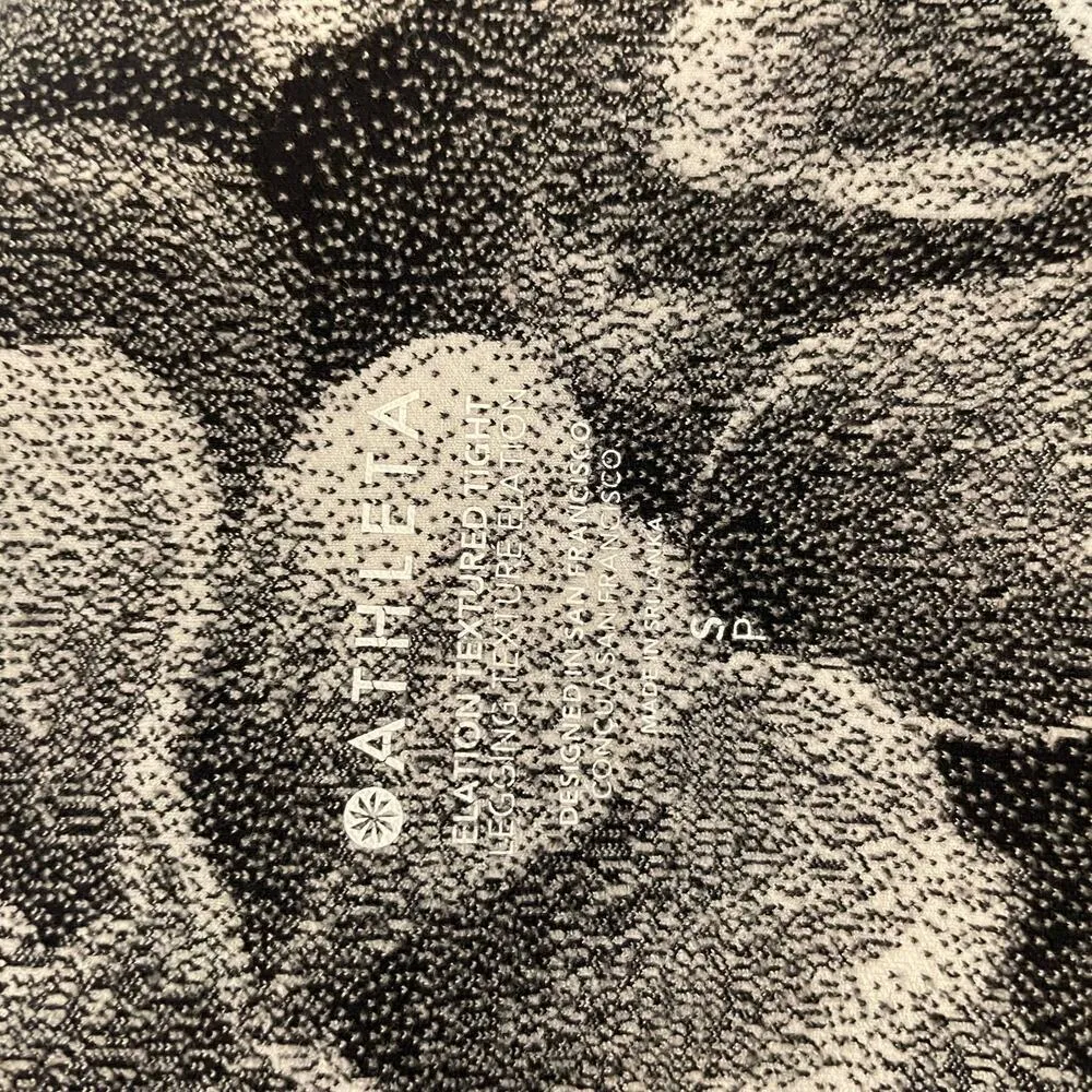 Athleta Elation Textured Tights in a Chakra Floral Black/Seasalt pattern. Sz sm - Image 15