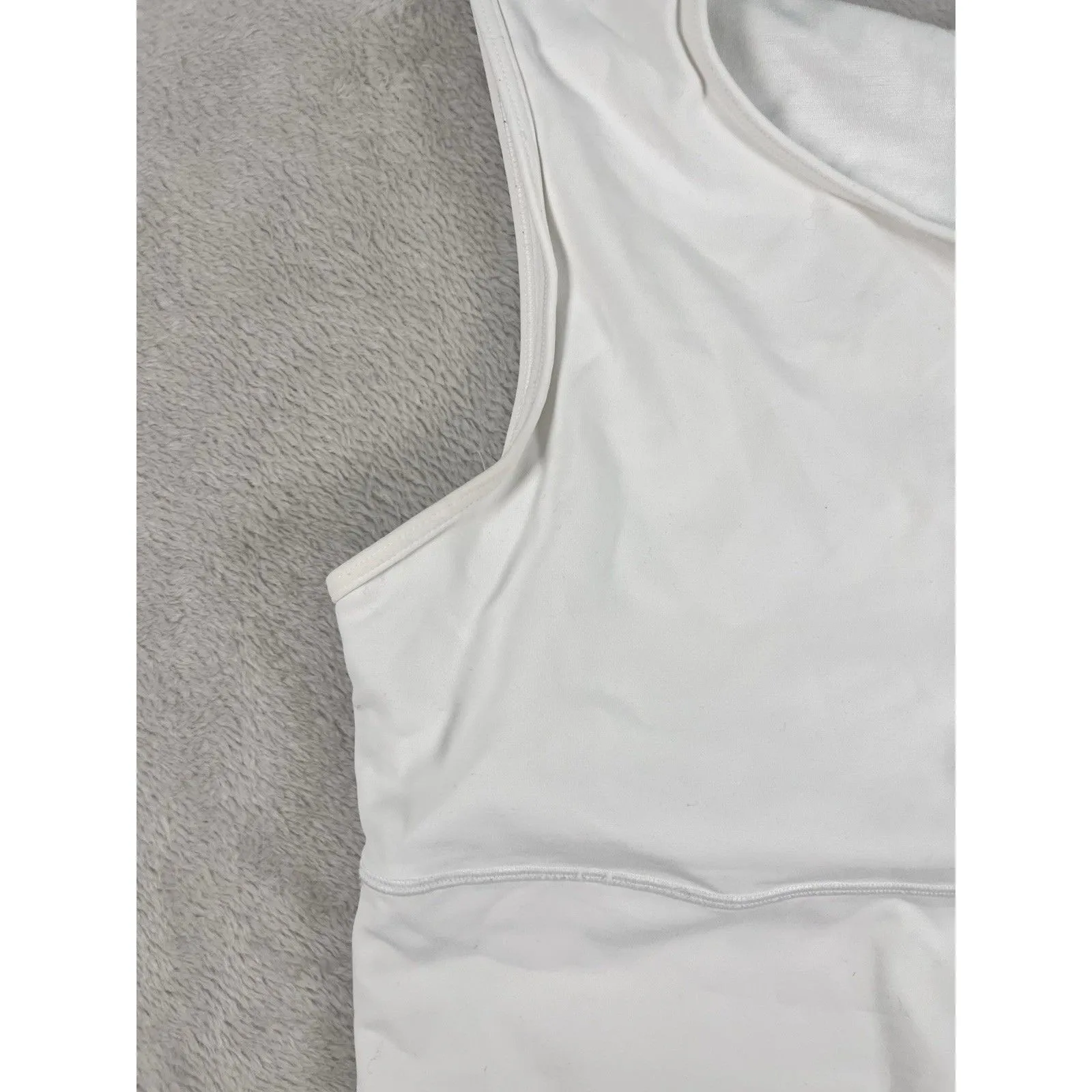 Lululemon Mastered Motion Cropped Tank Womens Size 10 White No Padding W1CA5S - Image 5