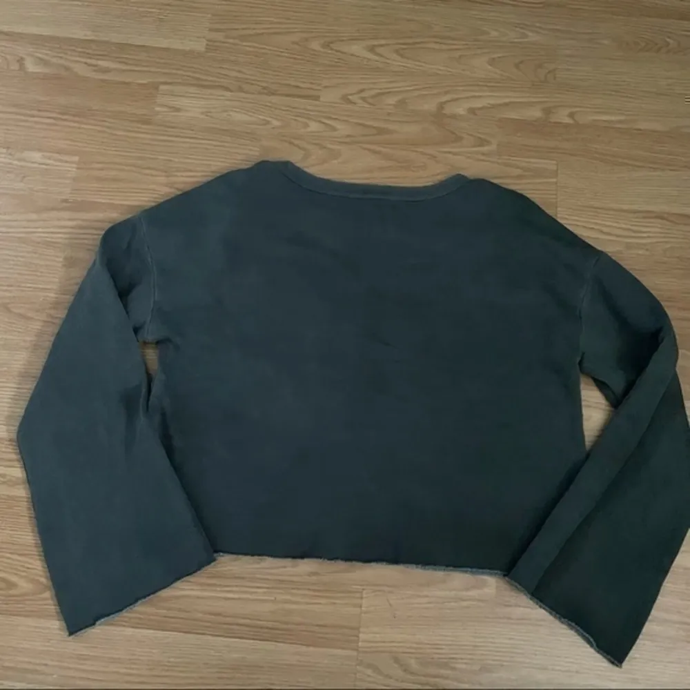 Wildfox Sweatshirt Size Medium - Image 8